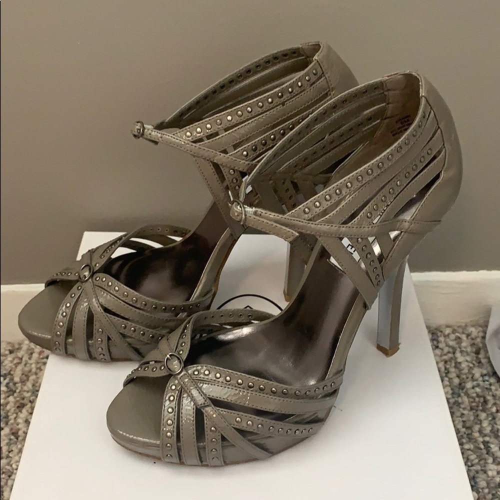 Steve Madden Bambi taupe heels size 8